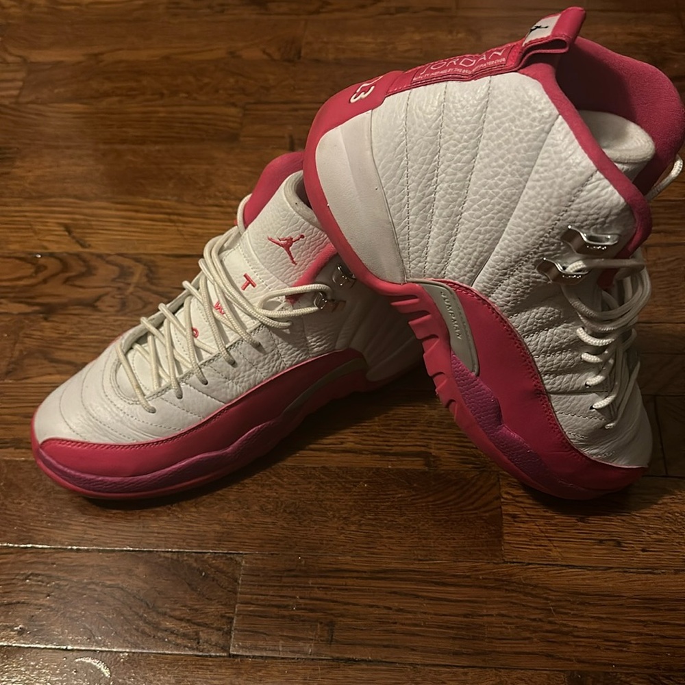 Dynamic Pink Jordan Retro 12 size 8Y